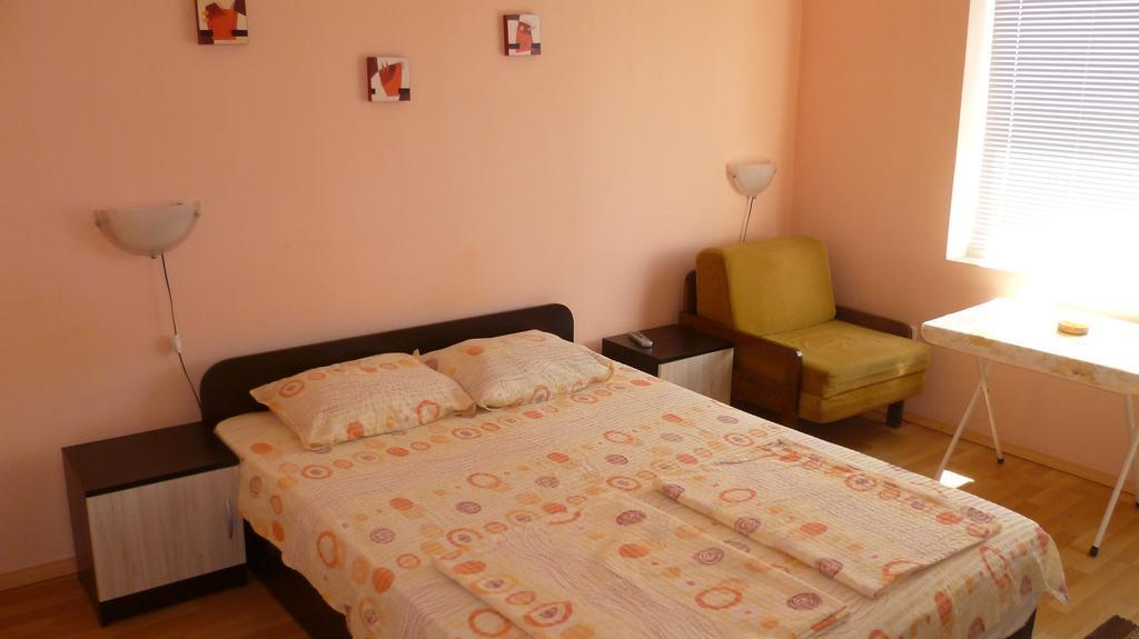 Hotel Stai Za Gosti Venera Hisarya Habitación foto